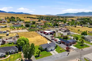 1884 E Shepard Ln, Lake Point, UT 84074 - Photo 37