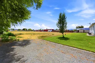 1884 E Shepard Ln, Lake Point, UT 84074 - Photo 21