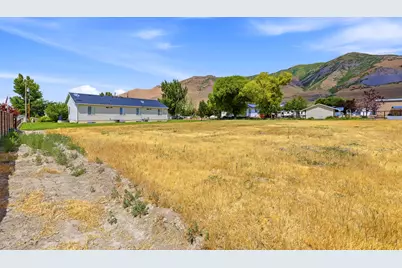 1884 E Shepard Ln, Lake Point, UT 84074 - Photo 27