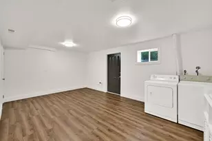 121 E 100 S, Smithfield, UT 84335 - Photo 21