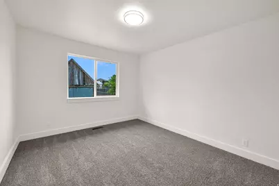 121 E 100 S, Smithfield, UT 84335 - Photo 13