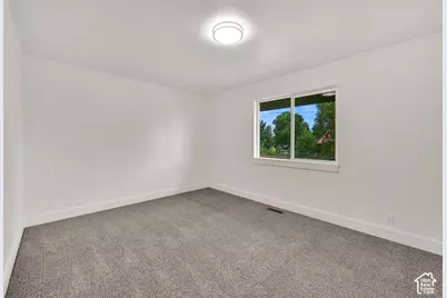 121 E 100 S, Smithfield, UT 84335 - Photo 11
