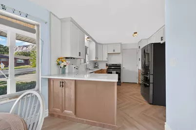 997 Henderson Dr E, Ogden, UT 84404 - Photo 9