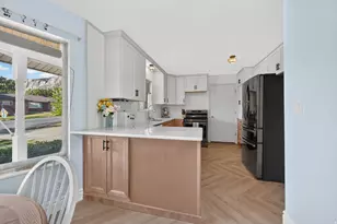 997 Henderson Dr E, Ogden, UT 84404 - Photo 9