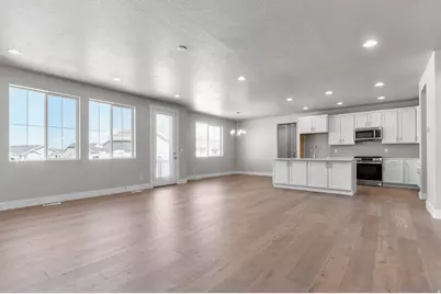 3826 W 2350 N, Clinton, UT 84015 - Photo 11