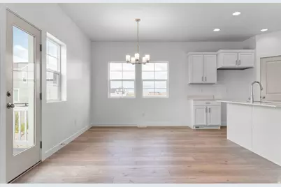 8204 W Sentinal Peak Dr, Magna, UT 84044 - Photo 11