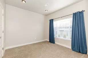 693 E 730 N, Hyrum, UT 84319 - Photo 9