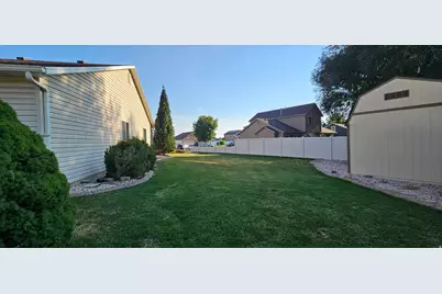 156 W 2025 N, Harrisville, UT 84414 - Photo 23