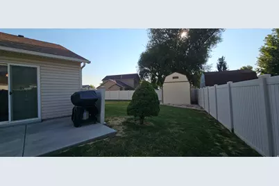 156 W 2025 N, Harrisville, UT 84414 - Photo 21