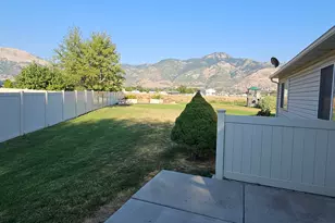 156 W 2025 N, Harrisville, UT 84414 - Photo 19