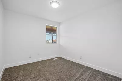 5058 S 2600 W, Roy, UT 84067 - Photo 19