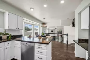 6665 S Dale Park Cir, West Jordan, UT 84084 - Photo 9