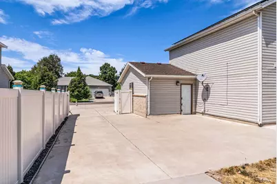 6665 S Dale Park Cir, West Jordan, UT 84084 - Photo 27