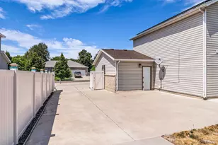 6665 S Dale Park Cir, West Jordan, UT 84084 - Photo 27