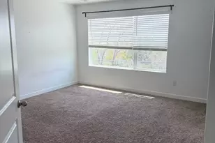 1057 E Batten St, Saratoga Springs, UT 84045 - Photo 9