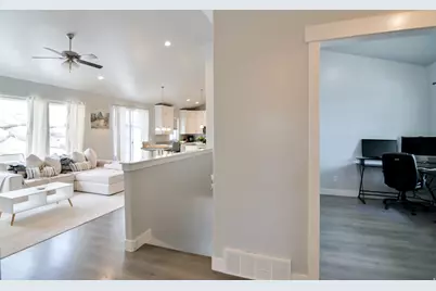 99 N Stone Gate Dr W #518, Saratoga Springs, UT 84045 - Photo 23