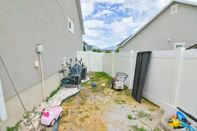 99 N Stone Gate Dr W #518, Saratoga Springs, UT 84045 - Photo 47