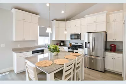 99 N Stone Gate Dr W #518, Saratoga Springs, UT 84045 - Photo 13