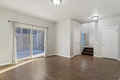 87 N Rio Grand Ave, Farmington, UT 84025 - Photo 5
