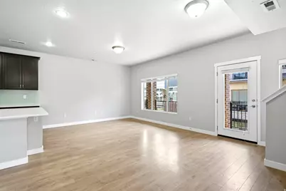 87 N Rio Grand Ave, Farmington, UT 84025 - Photo 27