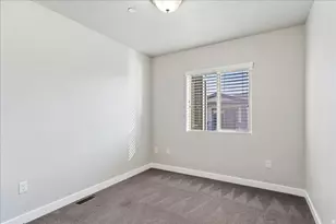 87 N Rio Grand Ave, Farmington, UT 84025 - Photo 17