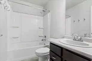 87 N Rio Grand Ave, Farmington, UT 84025 - Photo 13