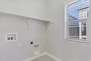 87 N Rio Grand Ave, Farmington, UT 84025 - Photo 9