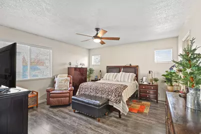 1623 S 925 W, Woods Cross, UT 84087 - Photo 3