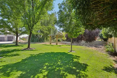 1295 N 380 E, Pleasant Grove, UT 84062 - Photo 33