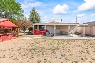 254 E 300 S, Gunnison, UT 84634 - Photo 37
