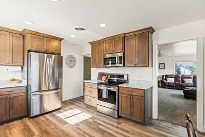 254 E 300 S, Gunnison, UT 84634 - Photo 7