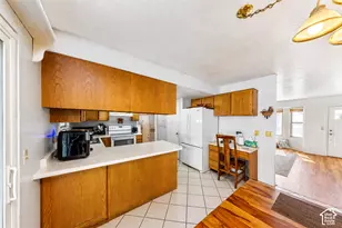 9990 Albury Rd, Sandy, UT 84092 - Photo 11
