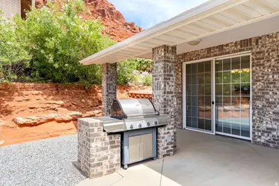 339 W Sandstone Cir, Saint George, UT 84770 - Photo 47
