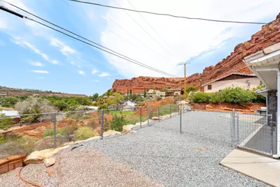 339 W Sandstone Cir, Saint George, UT 84770 - Photo 51
