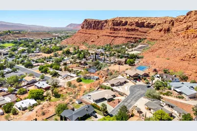 339 W Sandstone Cir, Saint George, UT 84770 - Photo 57