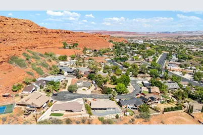 339 W Sandstone Cir, Saint George, UT 84770 - Photo 59