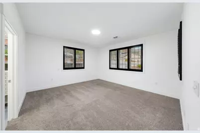 339 W Sandstone Cir, Saint George, UT 84770 - Photo 29