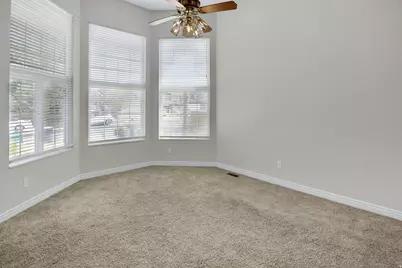 2937 W 5700 S, Roy, UT 84067 - Photo 5