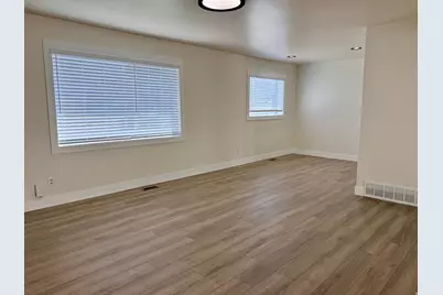 4594 W 5295 S, Kearns, UT 84118 - Photo 19