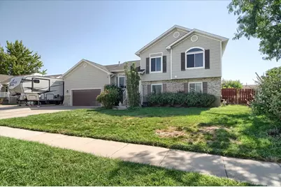 2003 S 1840 W, Syracuse, UT 84075 - Photo 3