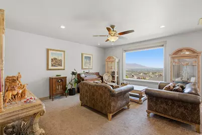 1039 E 200 S, Santaquin, UT 84655 - Photo 5