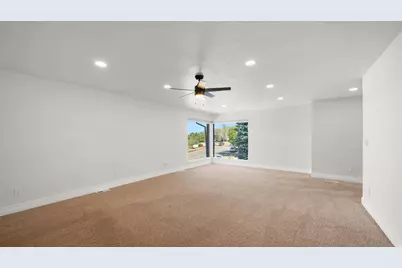 552 E Chelsea Dr S, Bountiful, UT 84010 - Photo 13