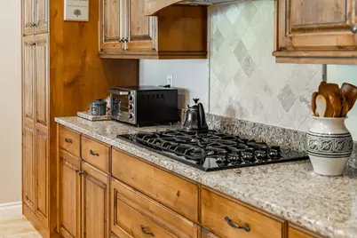 278 S 100 W, Hyde Park, UT 84318 - Photo 11