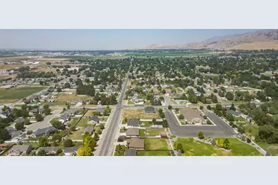 278 S 100 W, Hyde Park, UT 84318 - Photo 43