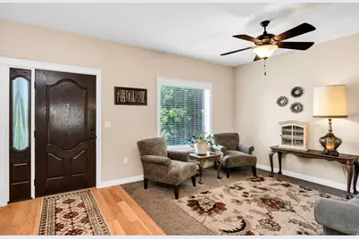 278 S 100 W, Hyde Park, UT 84318 - Photo 3