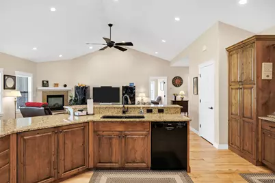 278 S 100 W, Hyde Park, UT 84318 - Photo 9