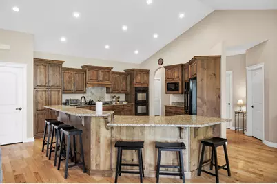 278 S 100 W, Hyde Park, UT 84318 - Photo 7