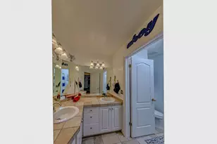 31 N Eaglewood Dr, North Salt Lake, UT 84054 - Photo 27