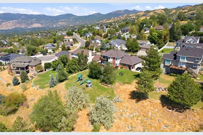 31 N Eaglewood Dr, North Salt Lake, UT 84054 - Photo 47