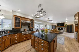 31 N Eaglewood Dr, North Salt Lake, UT 84054 - Photo 9